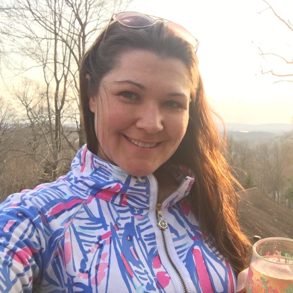 Meet your Posher, Jennifer - Picture 2 of 5